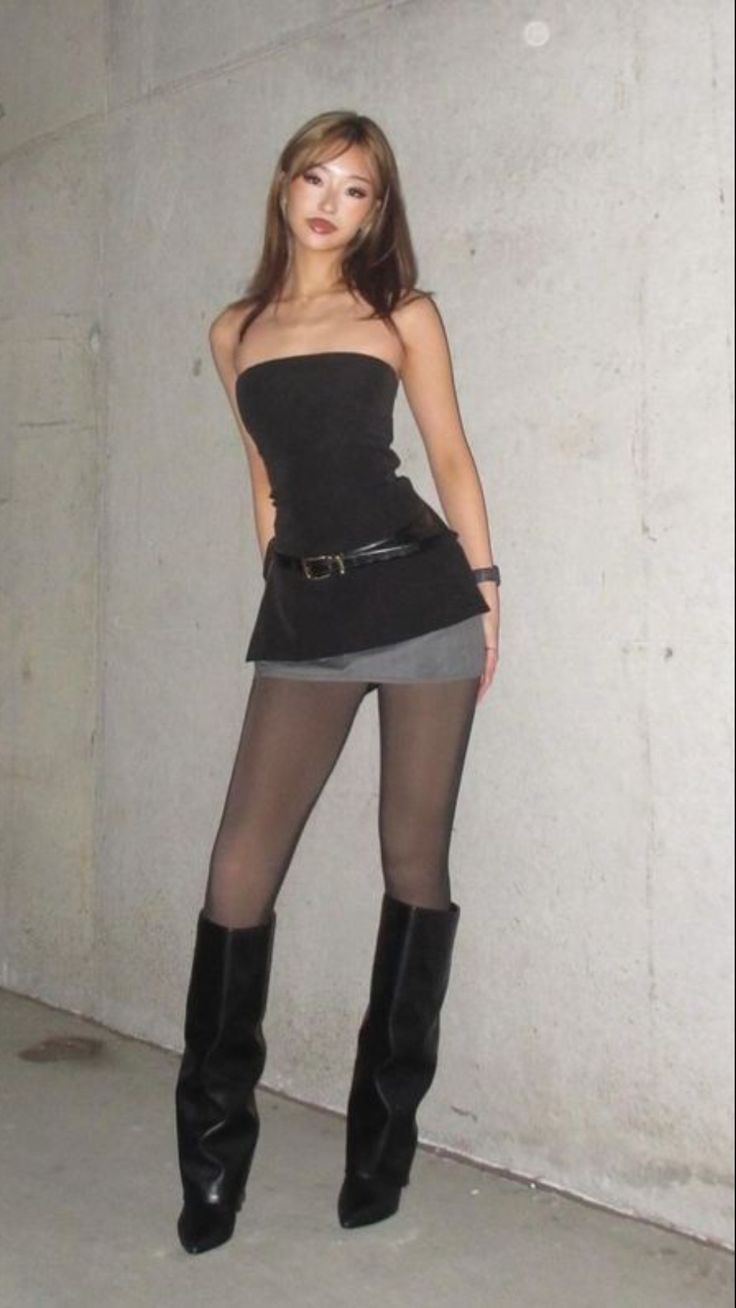 fancy outfits_Ideas para Usar un Vestido con Medias y Botas - Sexy & Glamorous - image 5620 1766231876