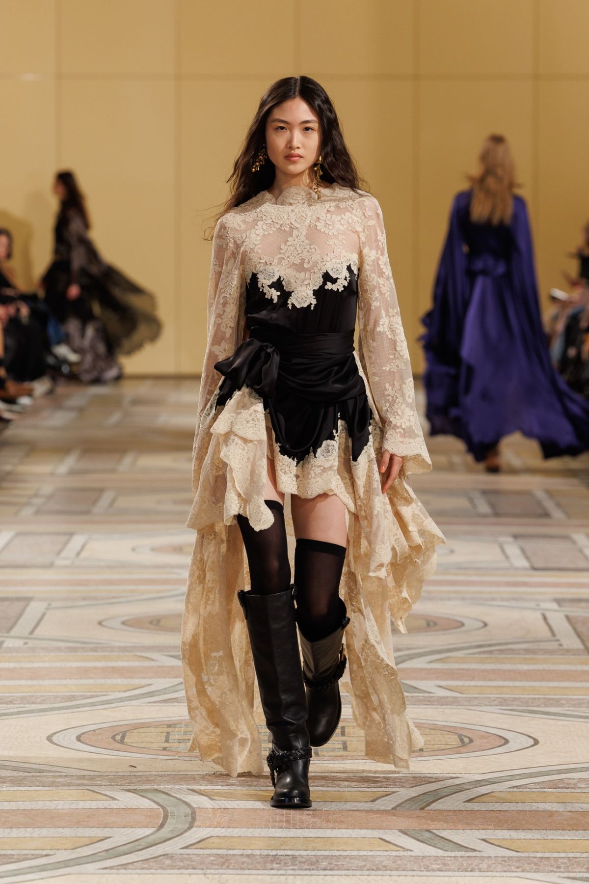 fancy outfits_Zimmermann Fall 2025 Ready-To-Wear Collection - Sexy & Glamorous - image 5634 1766231908